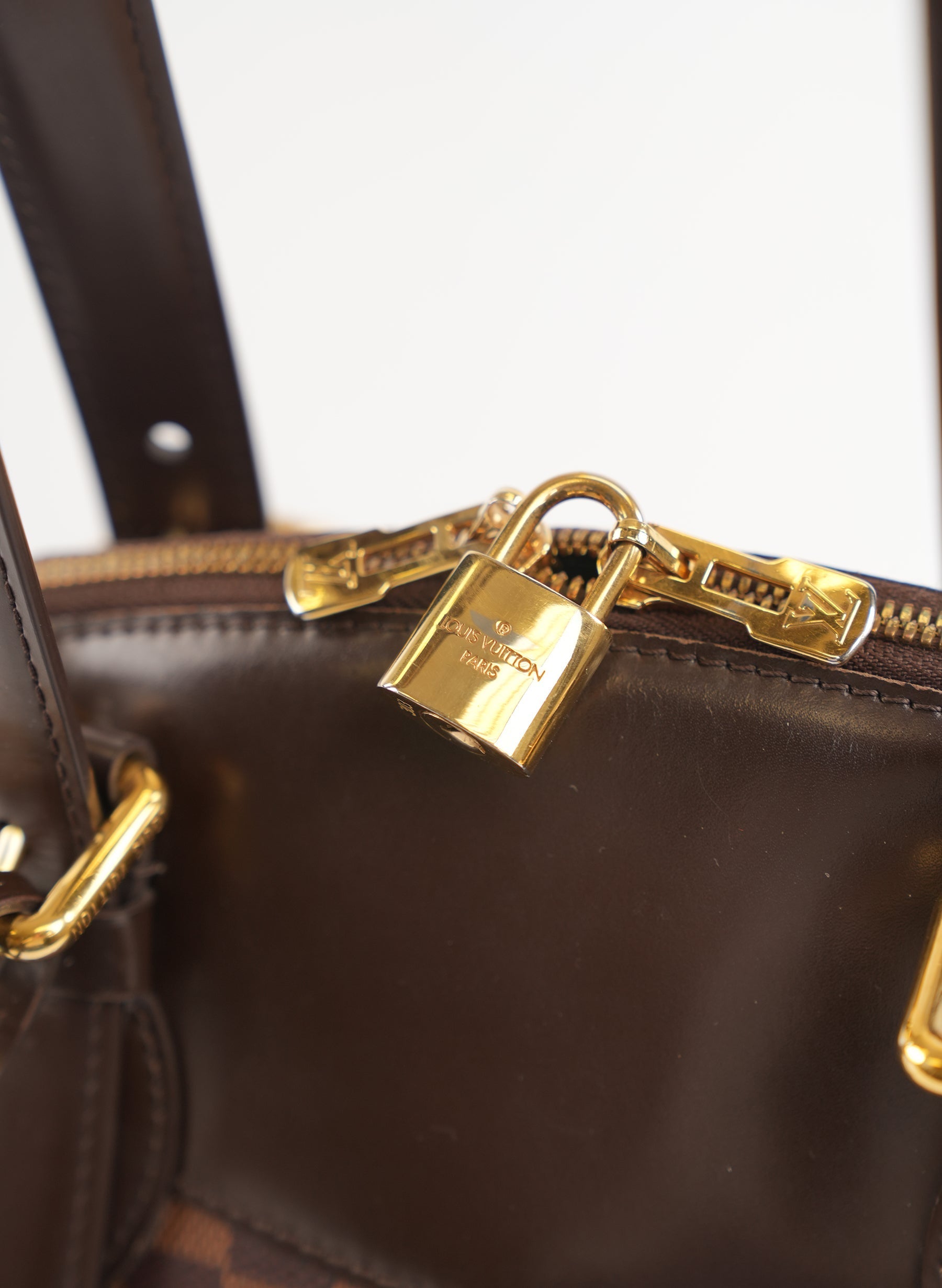 Louis Vuitton Damier Ebene Verona Handlebag