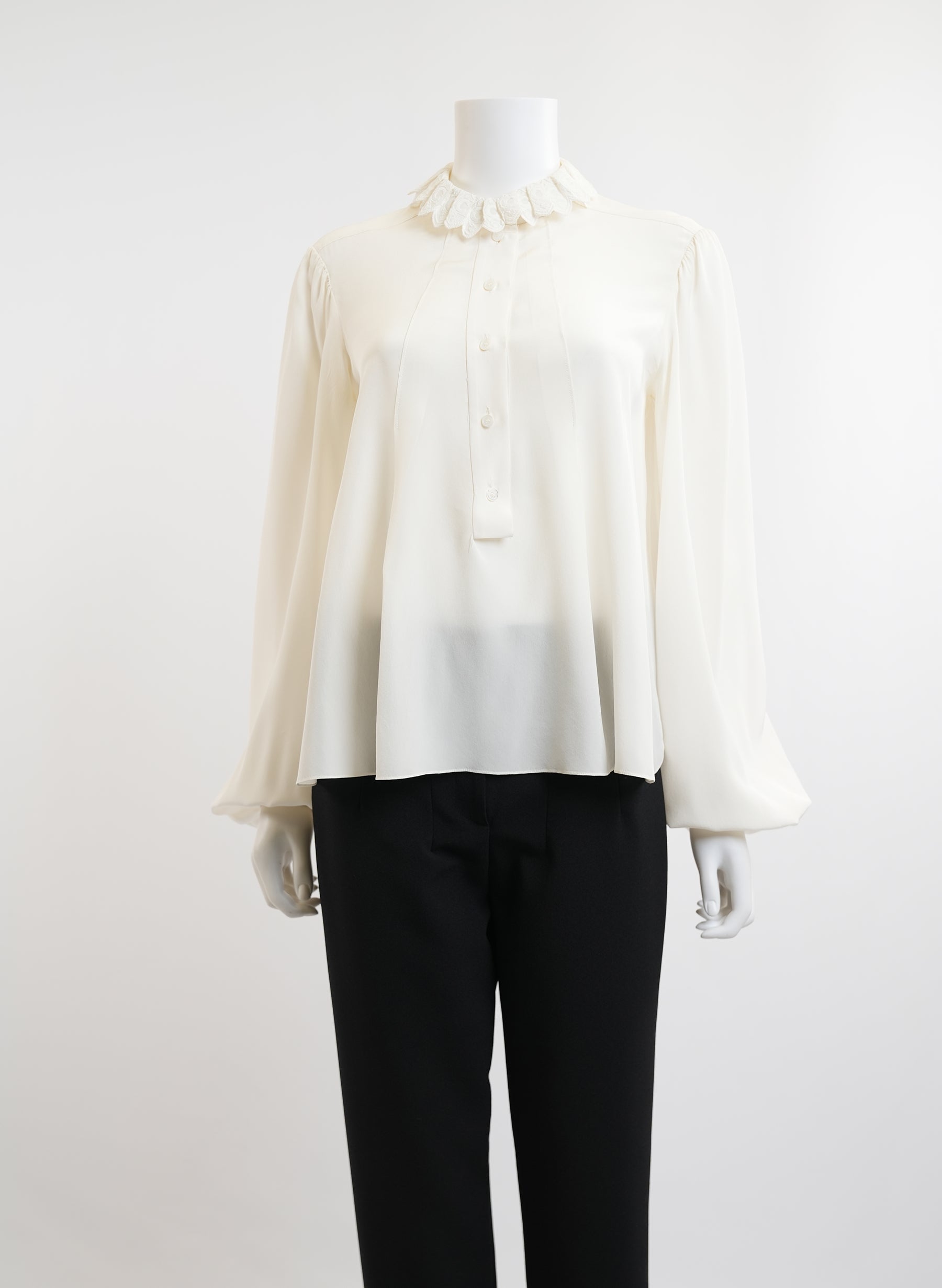 Chloe Cream Ruffled Lace Collar