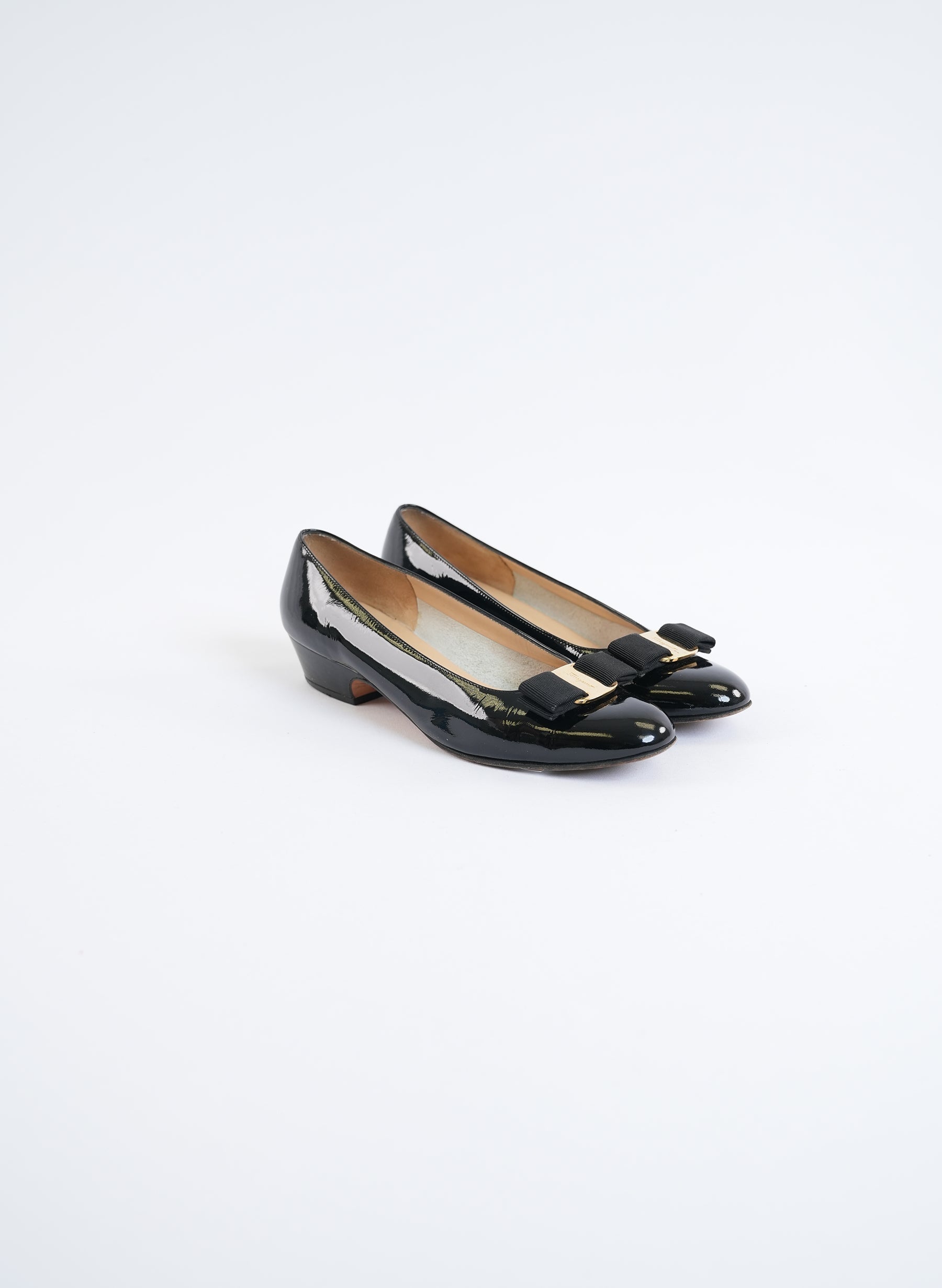 Salvatore Ferragamo Vara Black Pump
