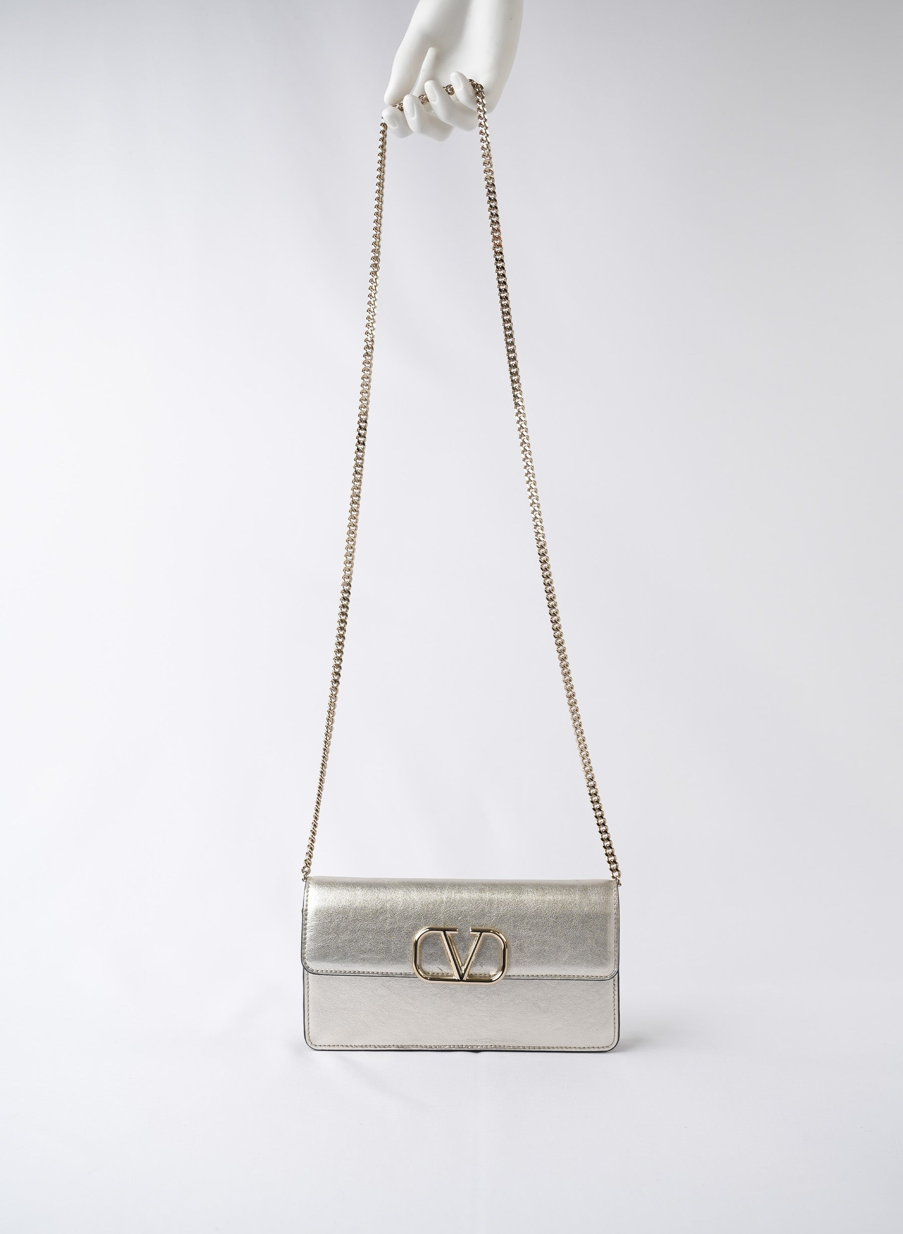 Valentino Garavani VLogo Signature Wallet On Chain Bag
